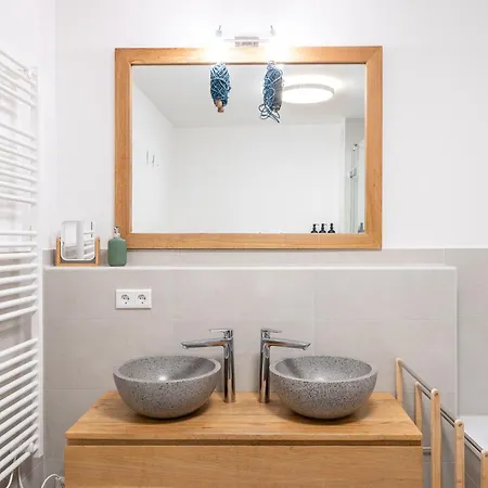 Daire Liboria: Stylisches Haus; Sauna ; 4min Zum