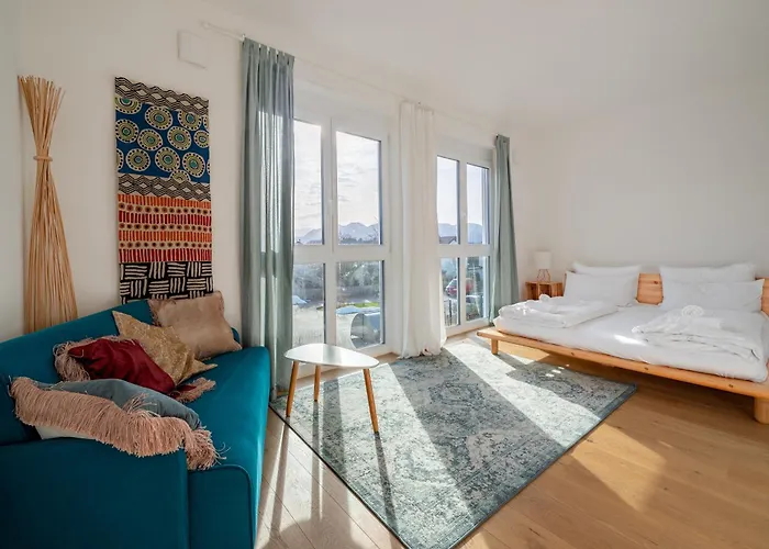 Apartment Liboria: Stylisches Haus; Sauna ; 4min Zum *