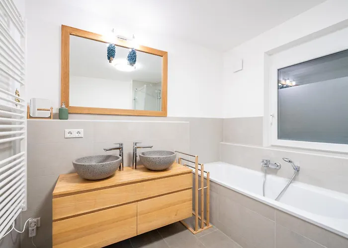 Liboria: Stylisches Haus; Sauna ; 4min Zum Apartment