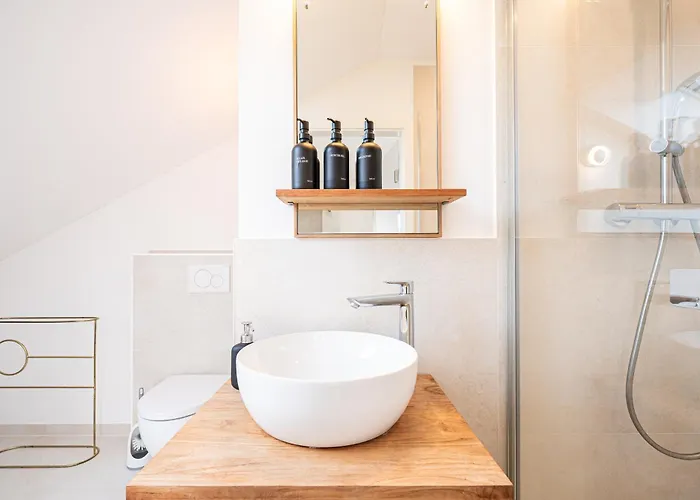 Apartment Liboria: Stylisches Haus; Sauna ; 4min Zum *