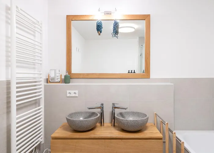 Apartment Liboria: Stylisches Haus; Sauna ; 4min Zum