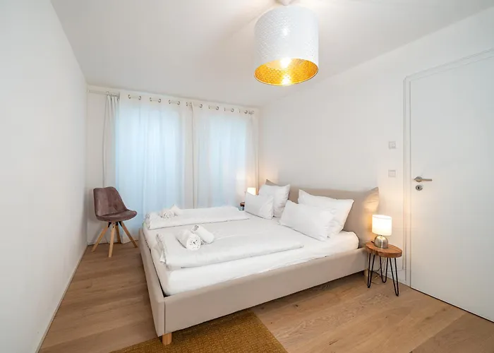 Liboria: Stylisches Haus; Sauna ; 4min Zum